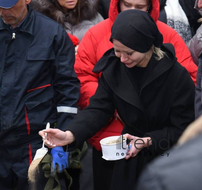 В Баку состоялась церемония прощания с членами экипажа, погибшими при крушении самолета AZAL Азербайджан Баку 29 декабря 2024
